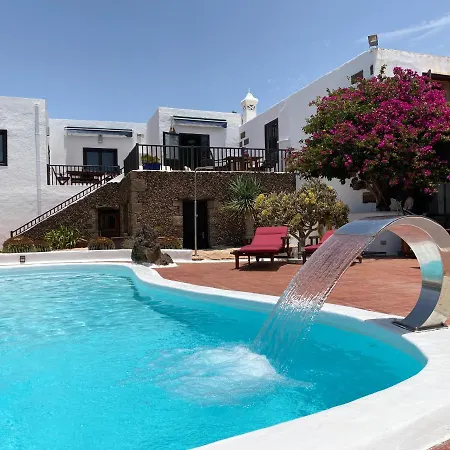 Casa Camelio